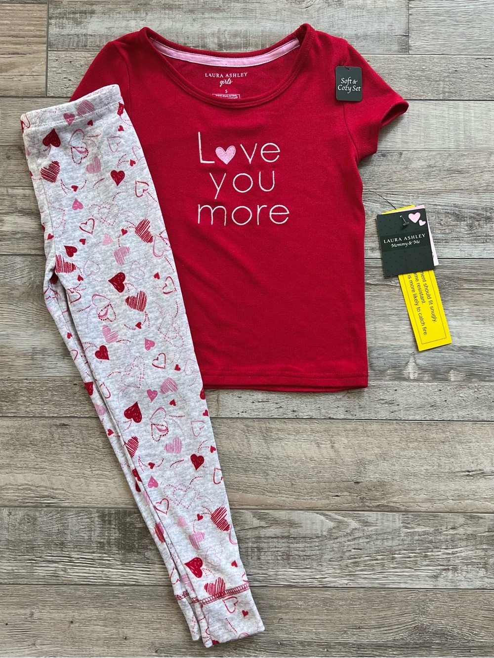 NWT Laura Ashley Girls Love You More Pajamas Size 5